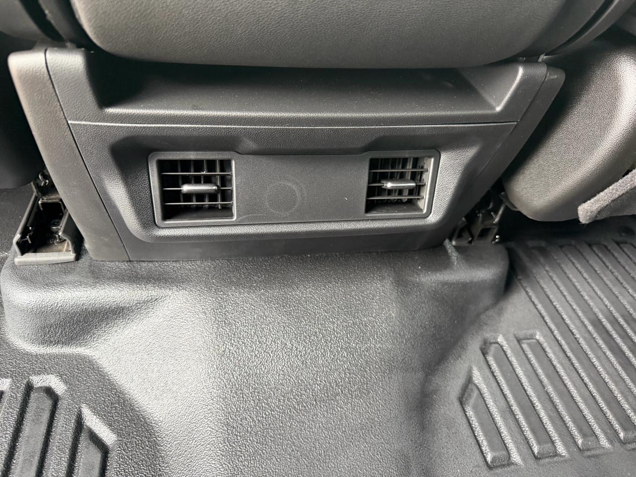 GMC Sierra 1500 4WD Crew Cab 147" Pro 2026