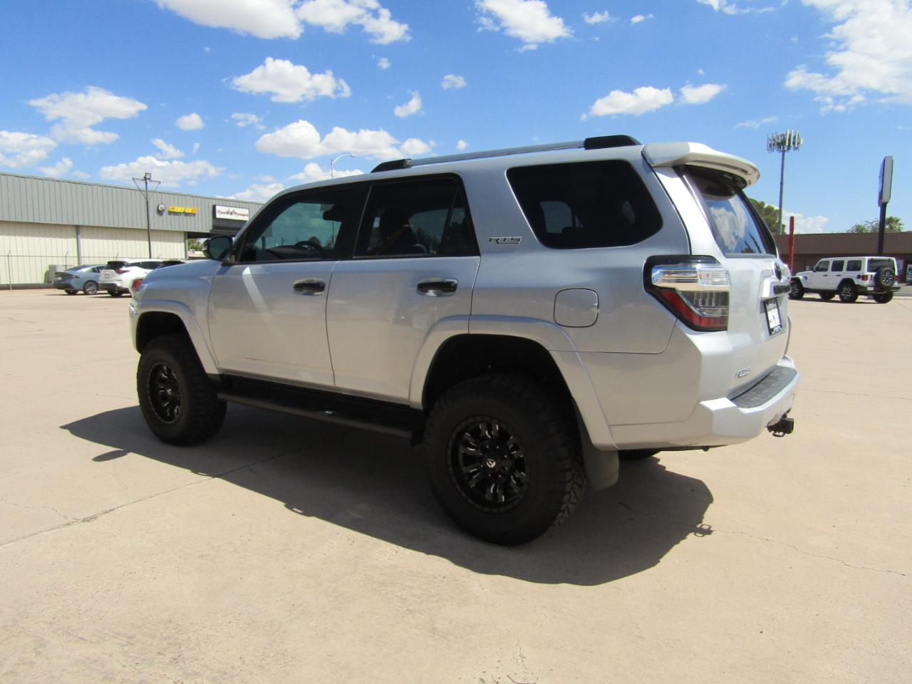 Toyota 4Runner  2024