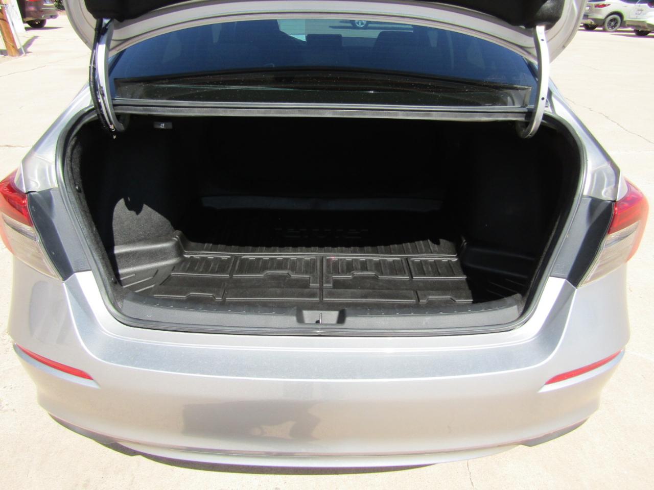 Honda Civic Sedan LX CVT 2022