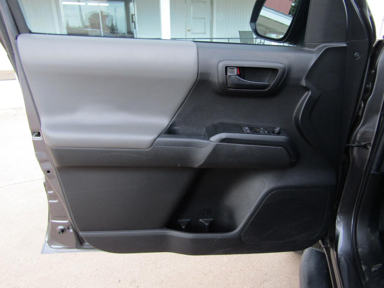 Toyota Tacoma 2WD SR5 Access Cab 6' Bed I4 AT (Natl) 2023