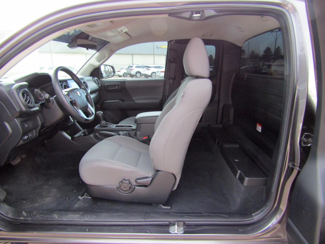 Toyota Tacoma 2WD SR5 Access Cab 6' Bed I4 AT (Natl) 2023