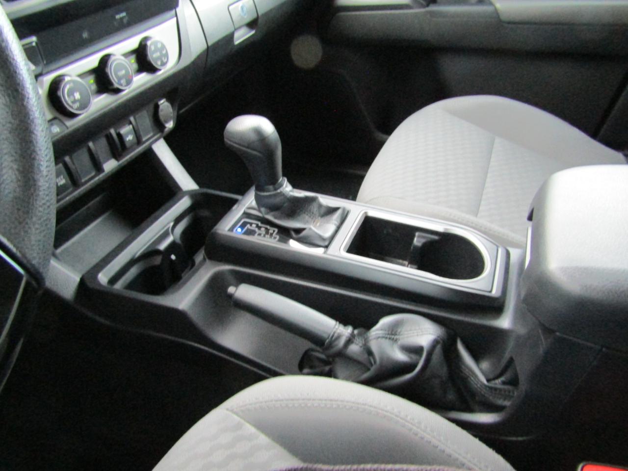 Toyota Tacoma 2WD SR5 Access Cab 6' Bed I4 AT (Natl) 2023