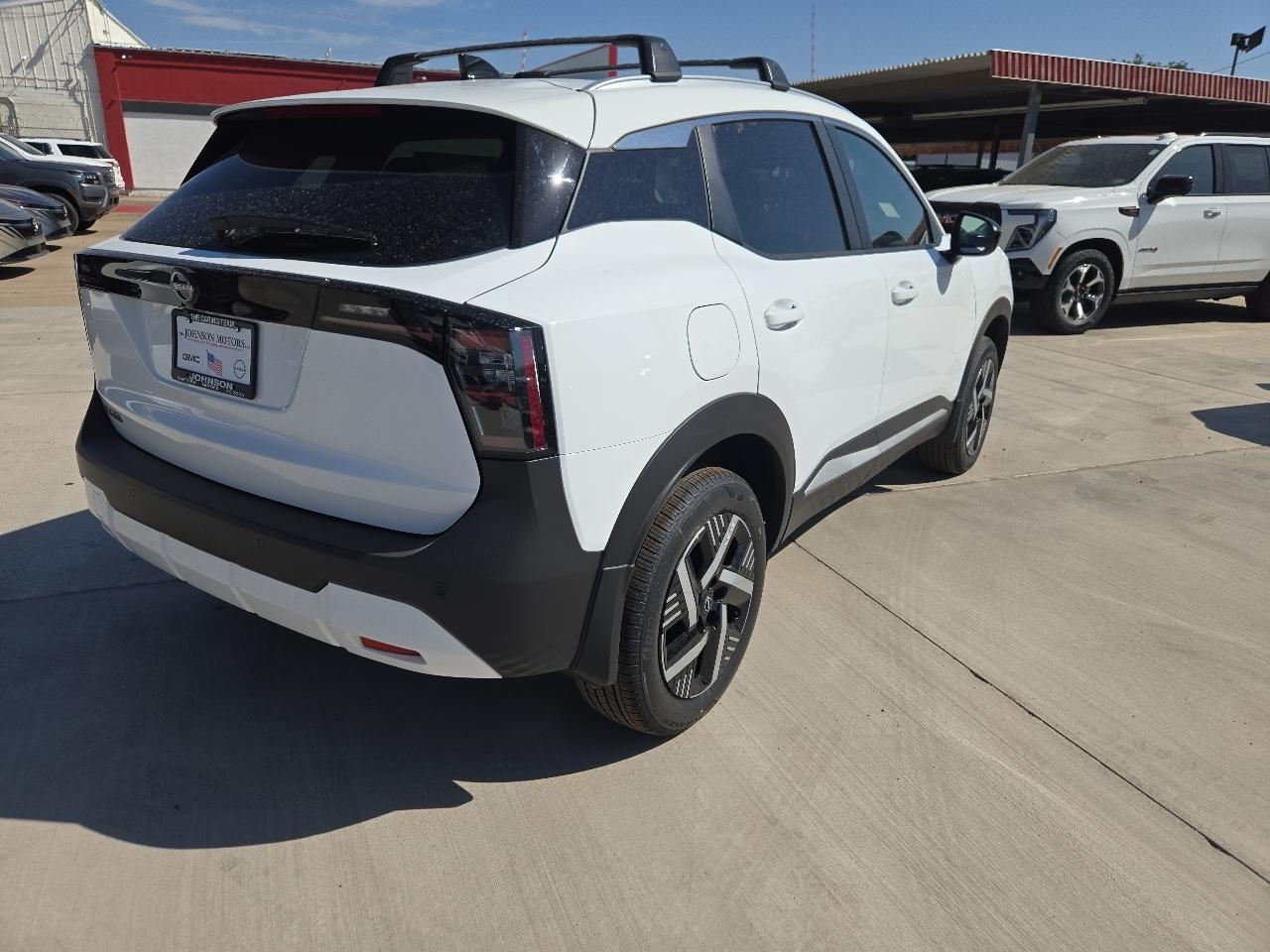 Nissan Kicks SV FWD 2026