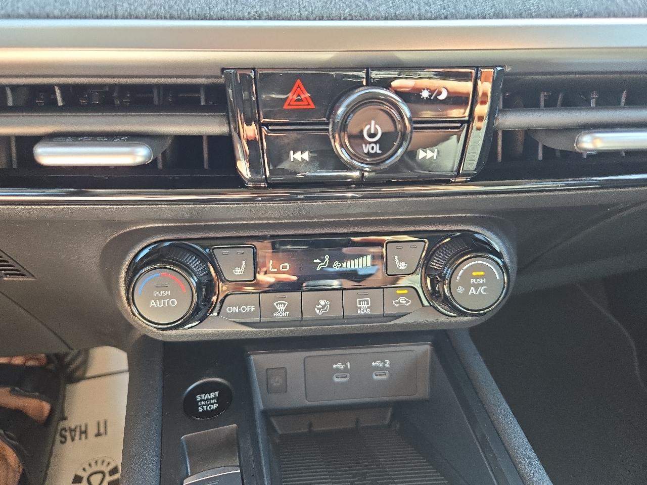 Nissan Kicks SV FWD 2026