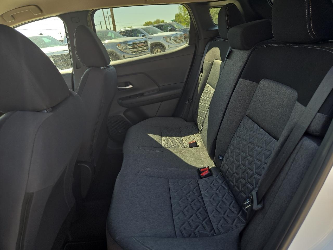 Nissan Kicks SV FWD 2026