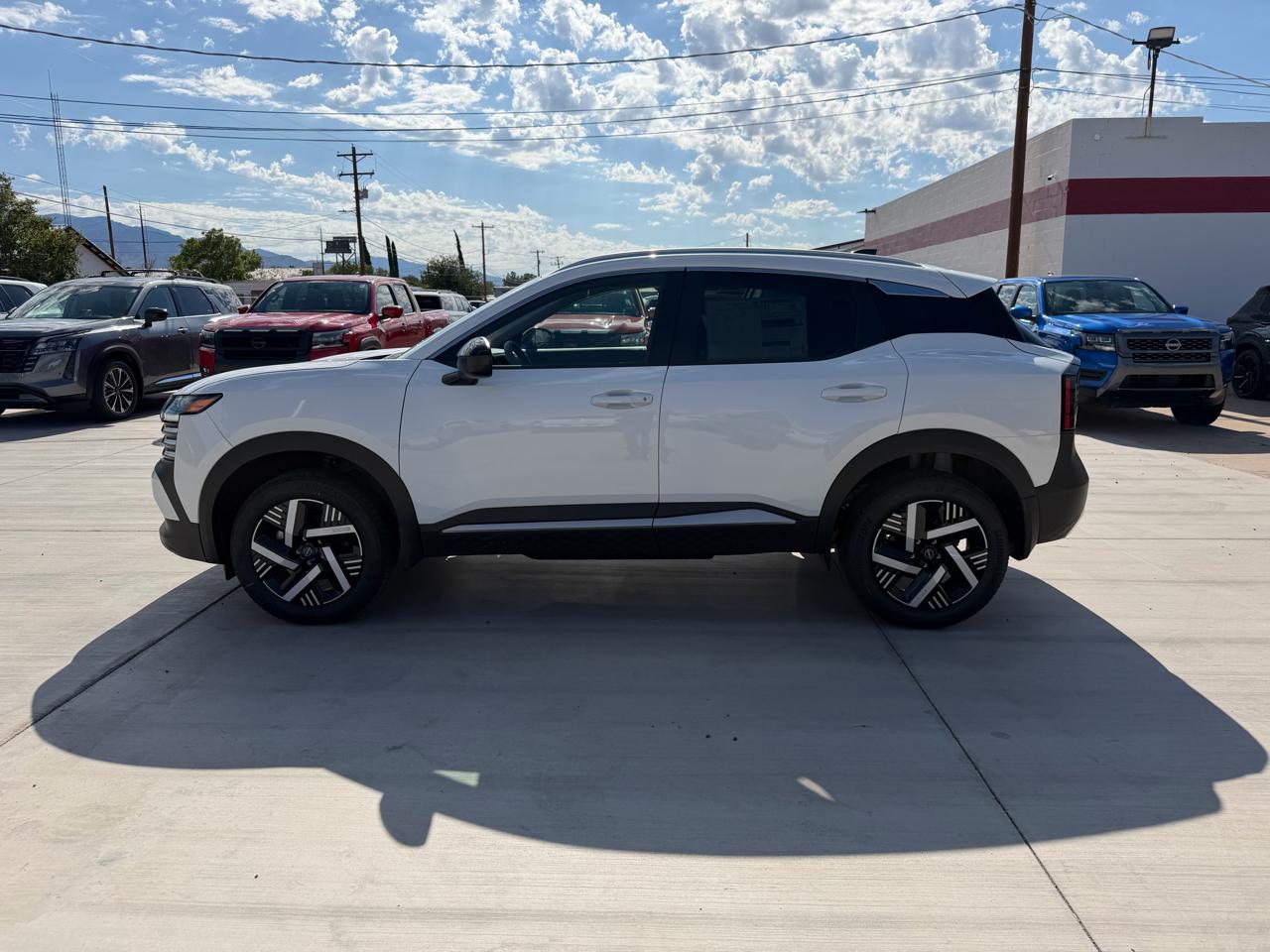 Nissan Kicks SV FWD 2026