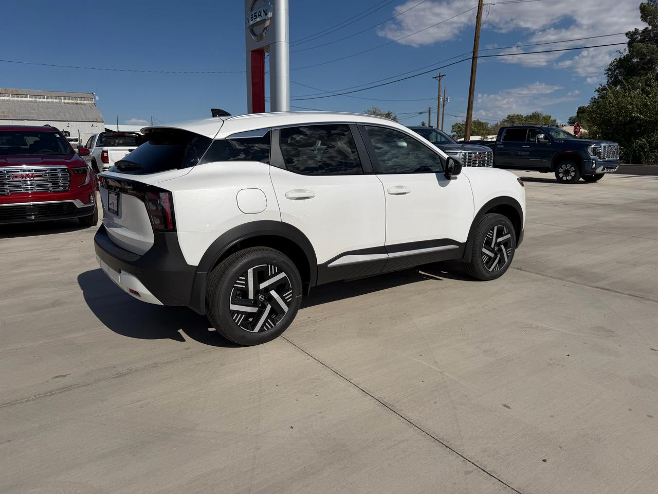 Nissan Kicks SV FWD 2026