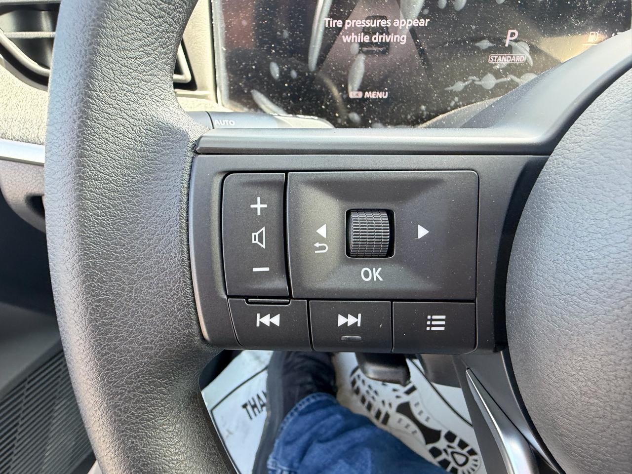 Nissan Kicks SV FWD 2026