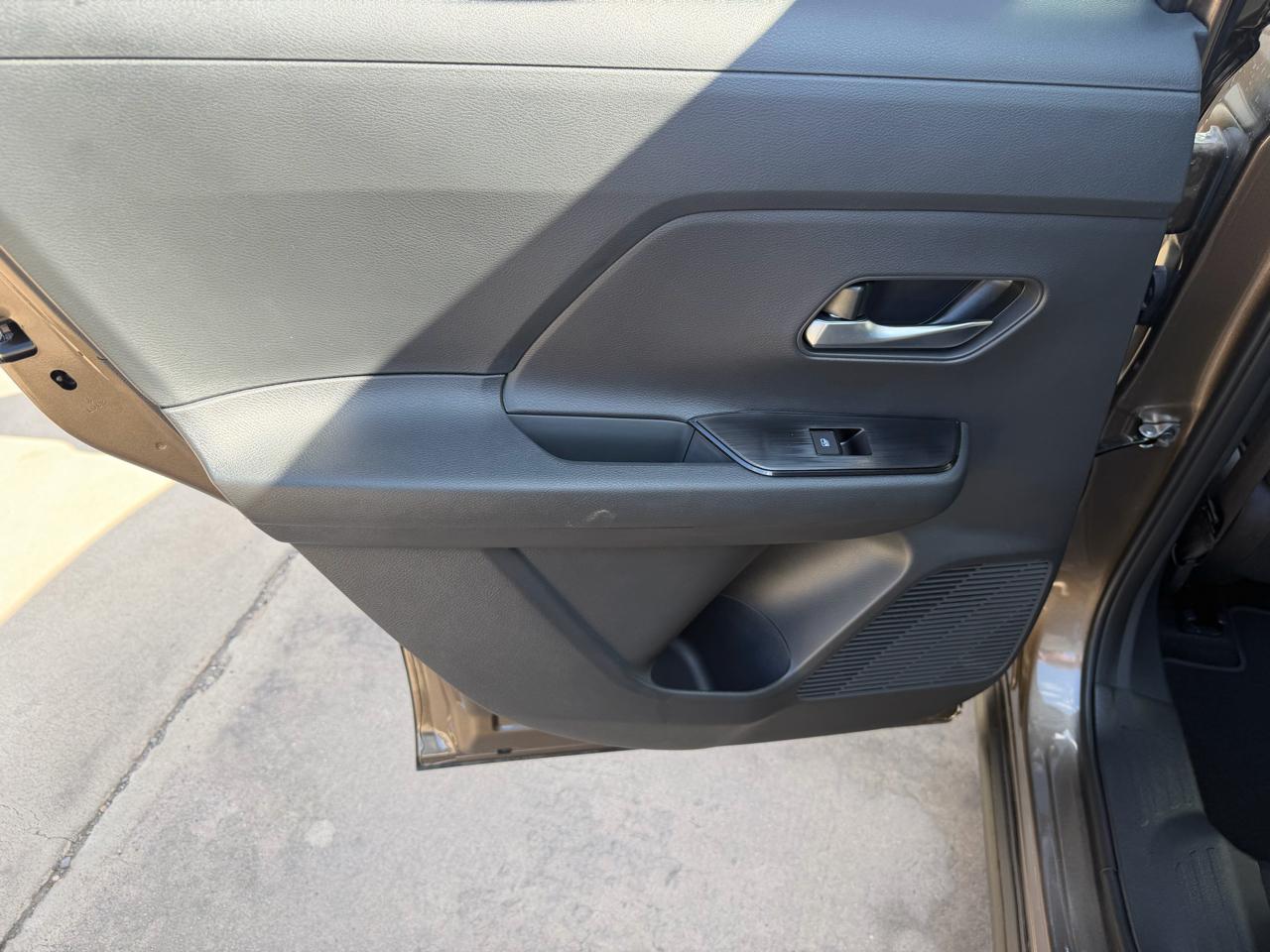 Nissan Kicks SV FWD 2026