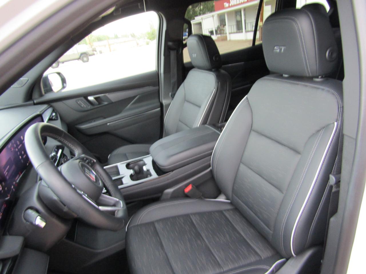 Buick Enclave 4dr Sport Touring 2026