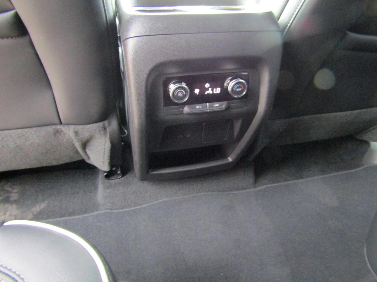 Buick Enclave 4dr Sport Touring 2026
