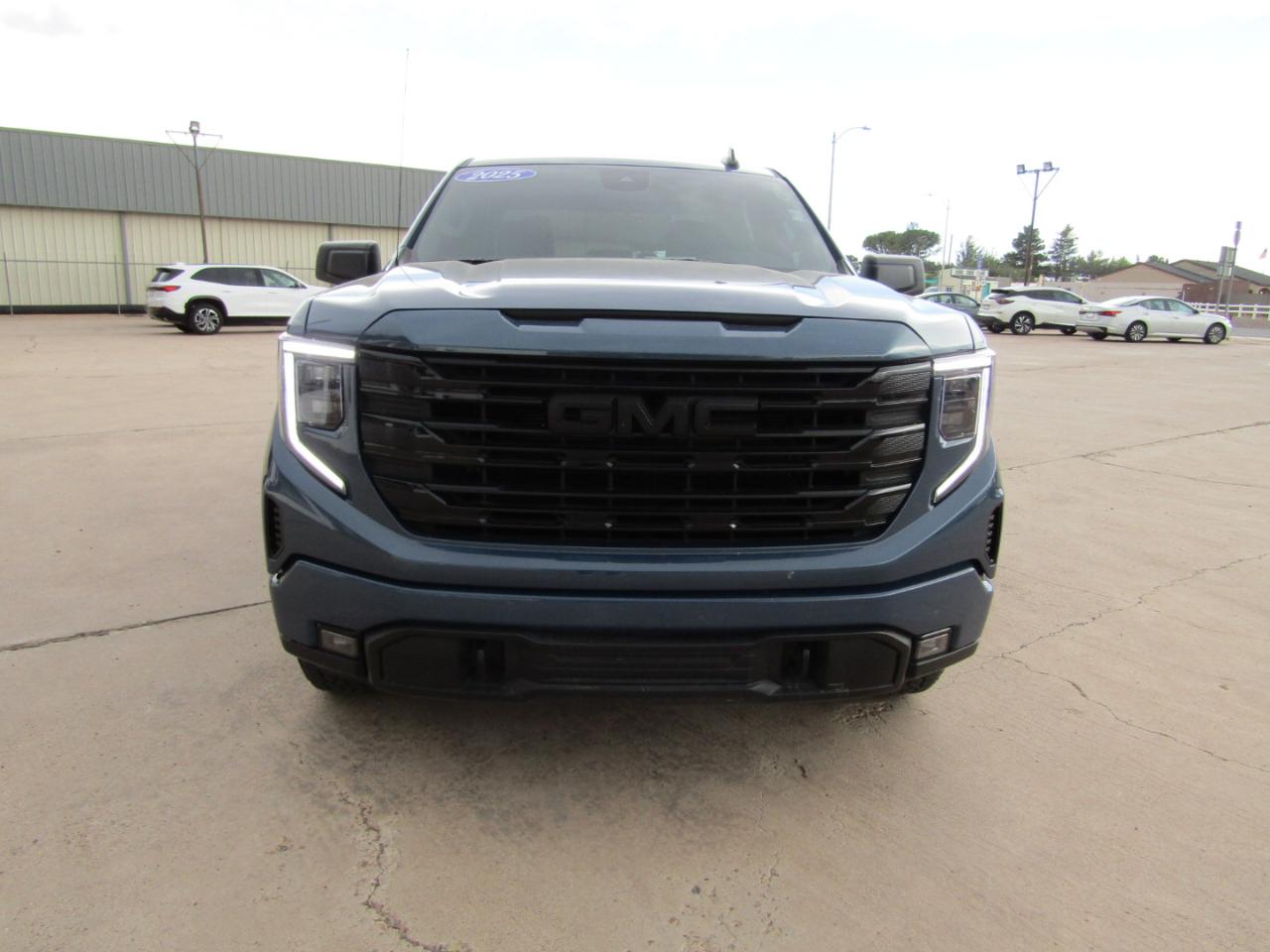 GMC Sierra 1500 4WD Crew Cab 147" Elevation w/3SB 2025