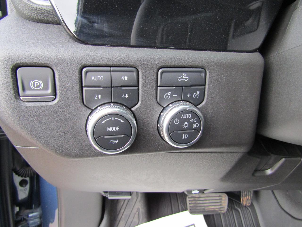 GMC Sierra 1500 4WD Crew Cab 147" Elevation w/3SB 2025