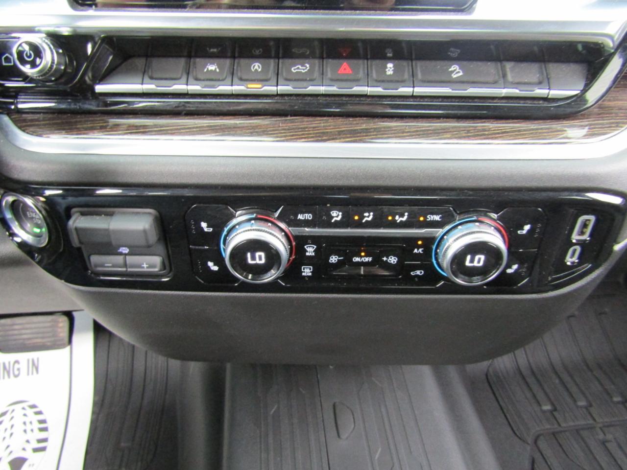 GMC Sierra 1500 4WD Crew Cab 147" Elevation w/3SB 2025
