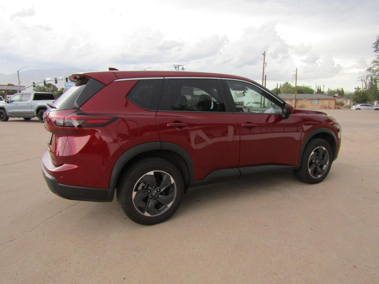 Nissan Rogue FWD SV 2025