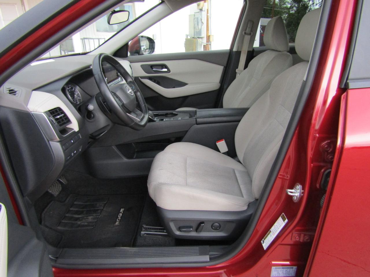 Nissan Rogue FWD SV 2025