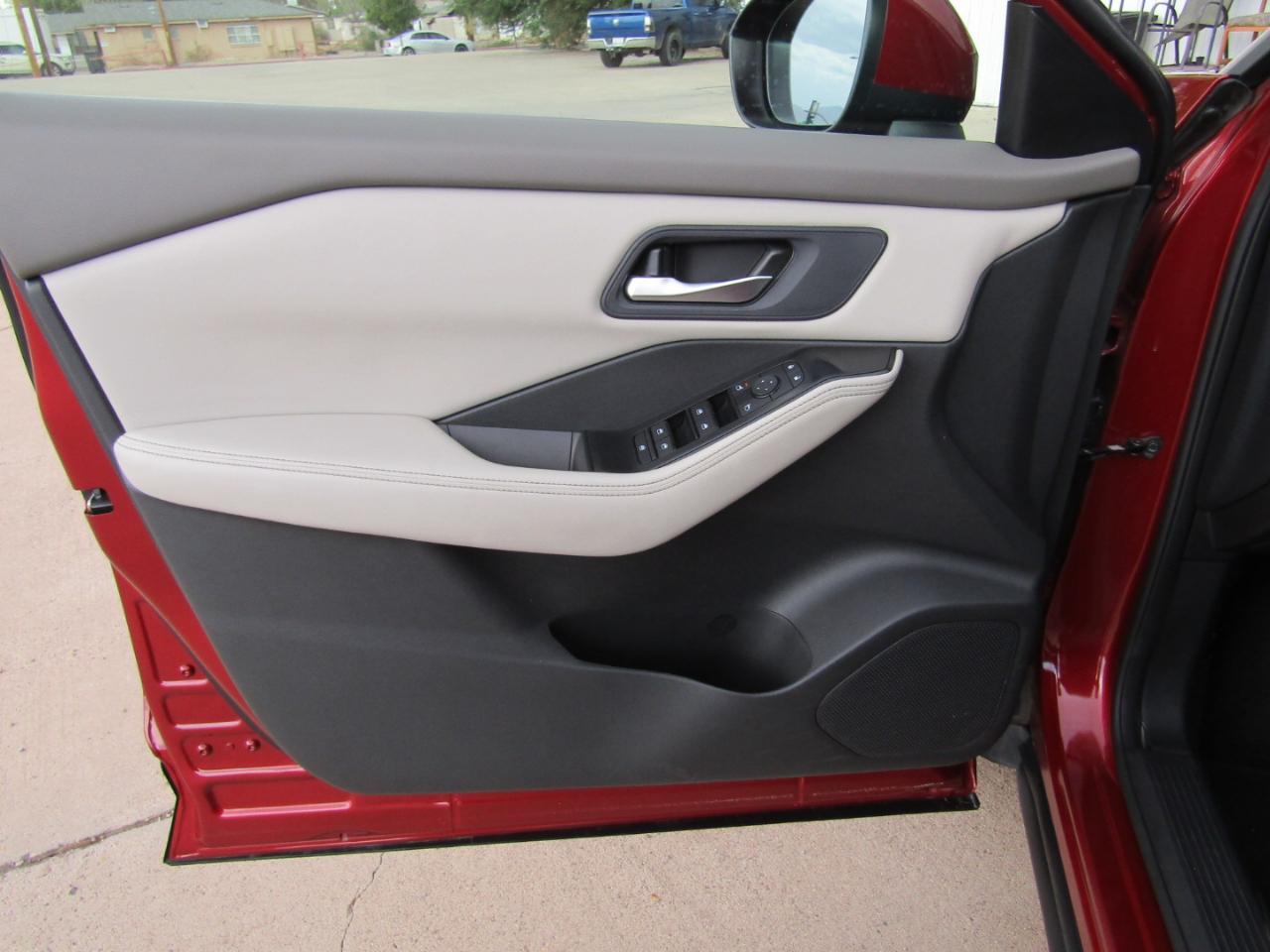 Nissan Rogue FWD SV 2025