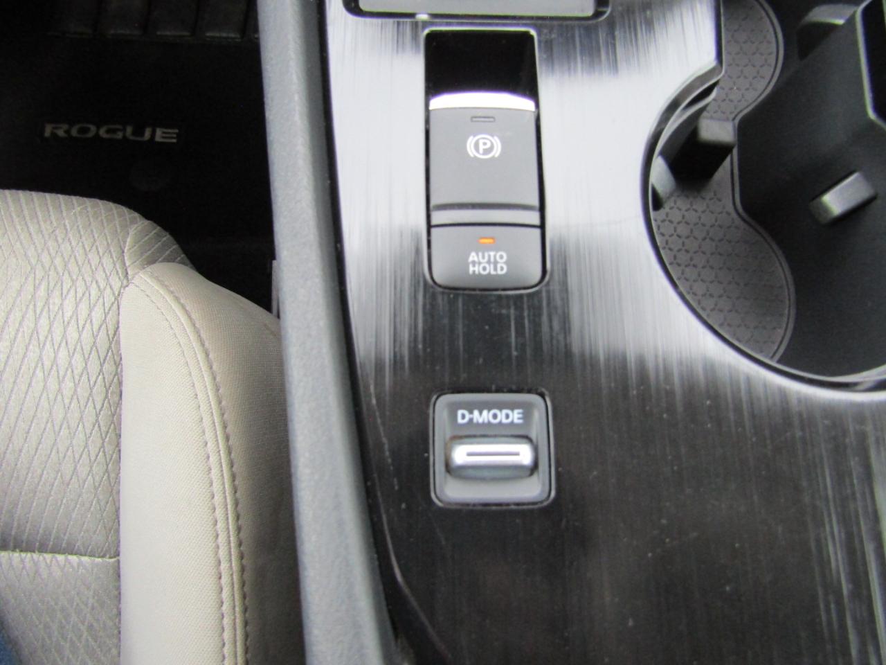Nissan Rogue FWD SV 2025