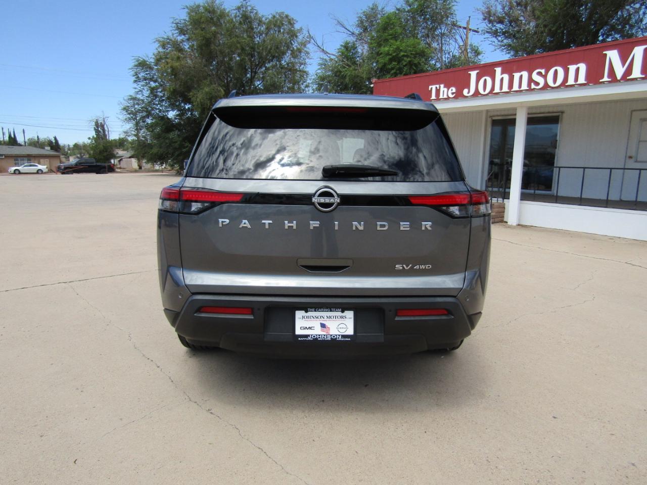 Nissan Pathfinder SV 4WD 2024