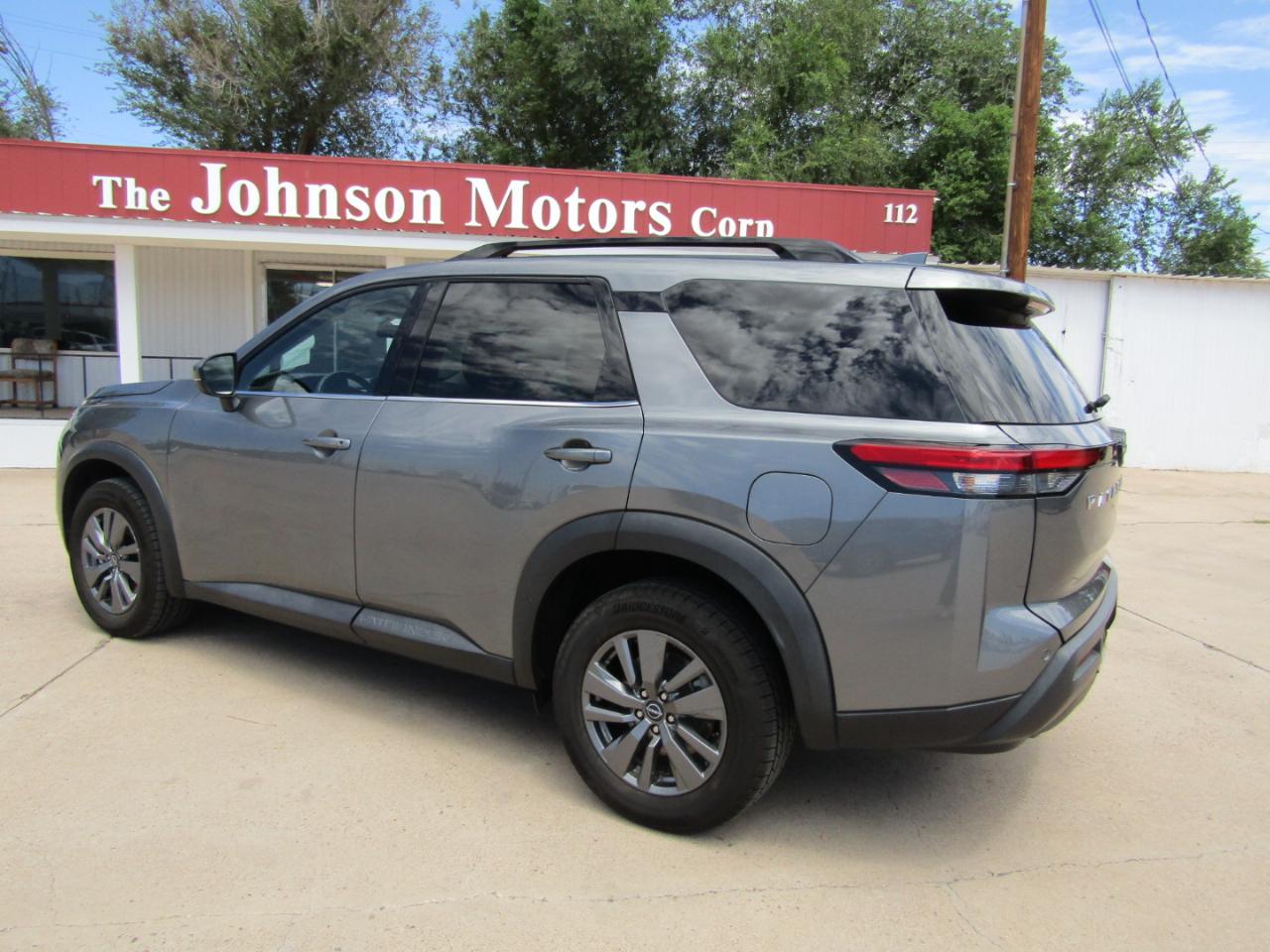 Nissan Pathfinder SV 4WD 2024