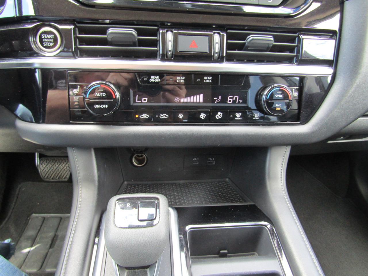 Nissan Pathfinder SV 4WD 2024