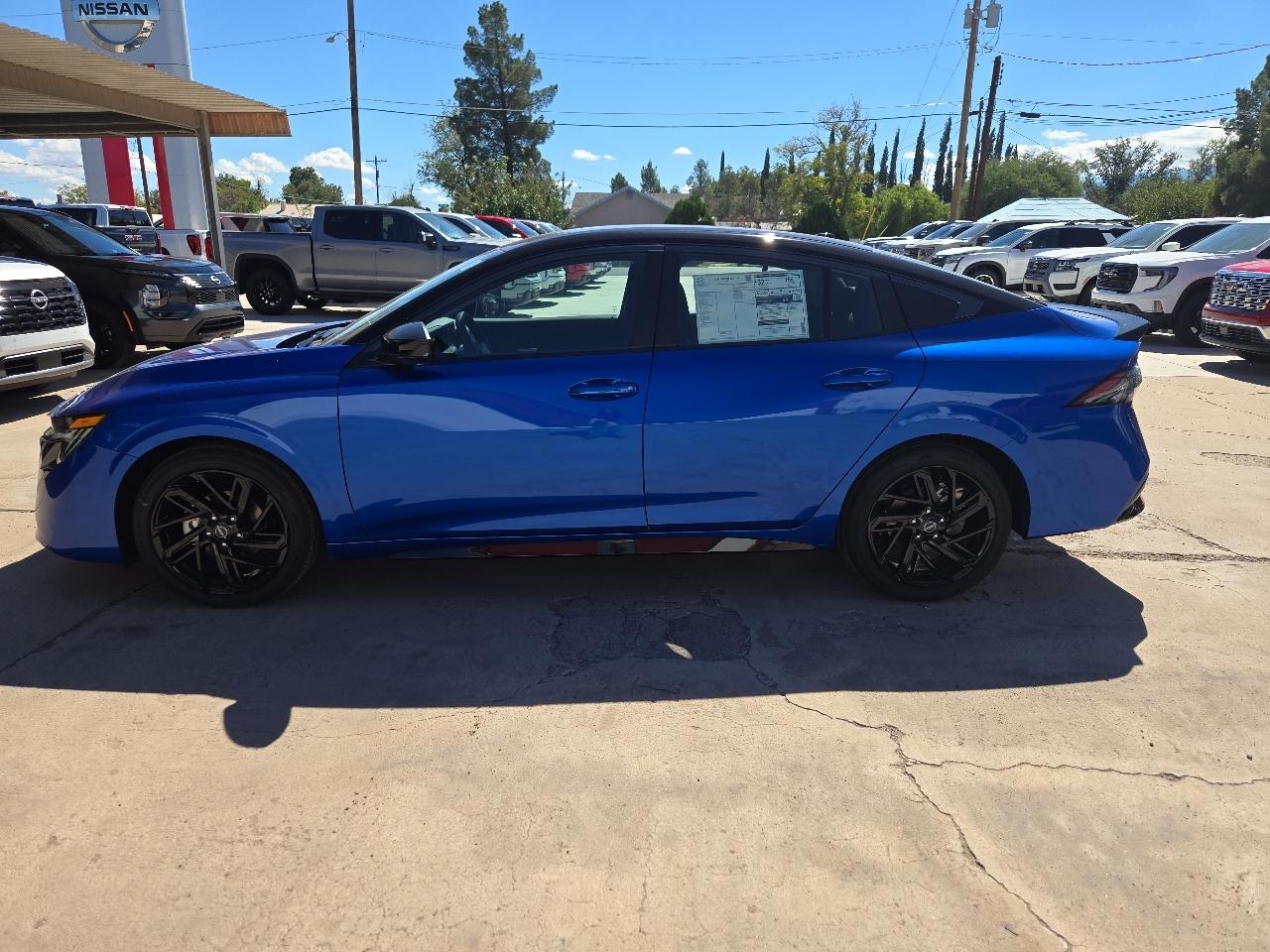 Nissan Sentra photo 2