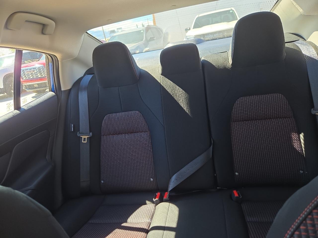 Nissan Sentra photo 23