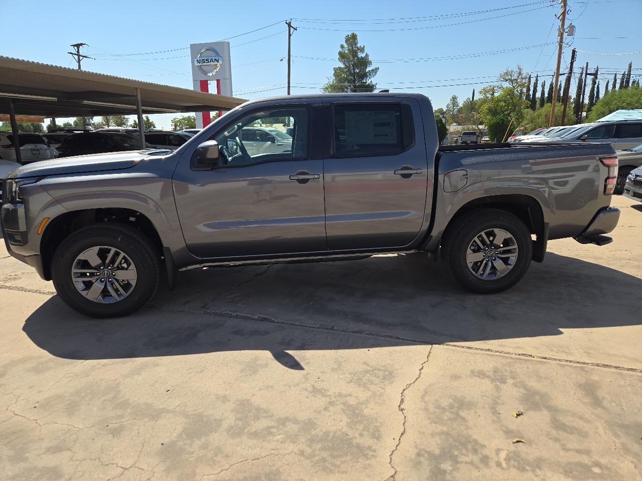 Nissan Frontier Crew Cab 4x4 SV 2026