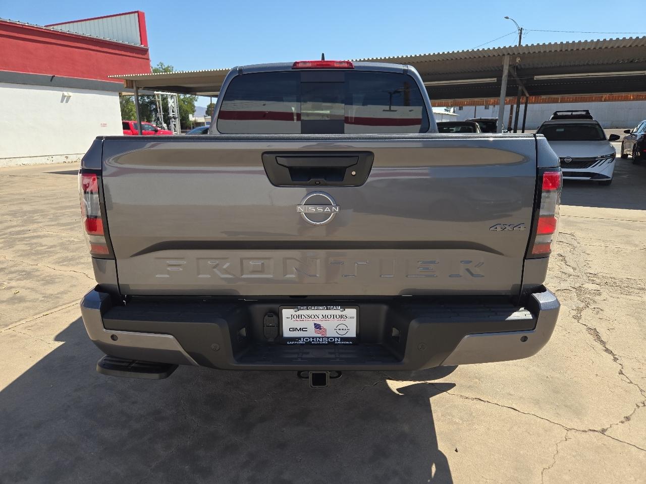 Nissan Frontier Crew Cab 4x4 SV 2026