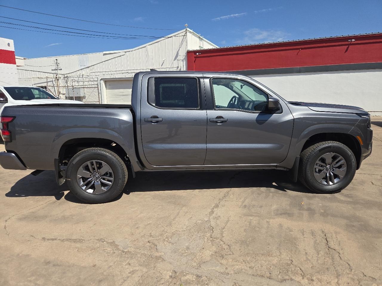 Nissan Frontier Crew Cab 4x4 SV 2026