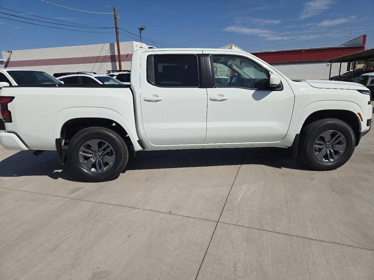 Nissan Frontier Crew Cab 4x4 SV 2026