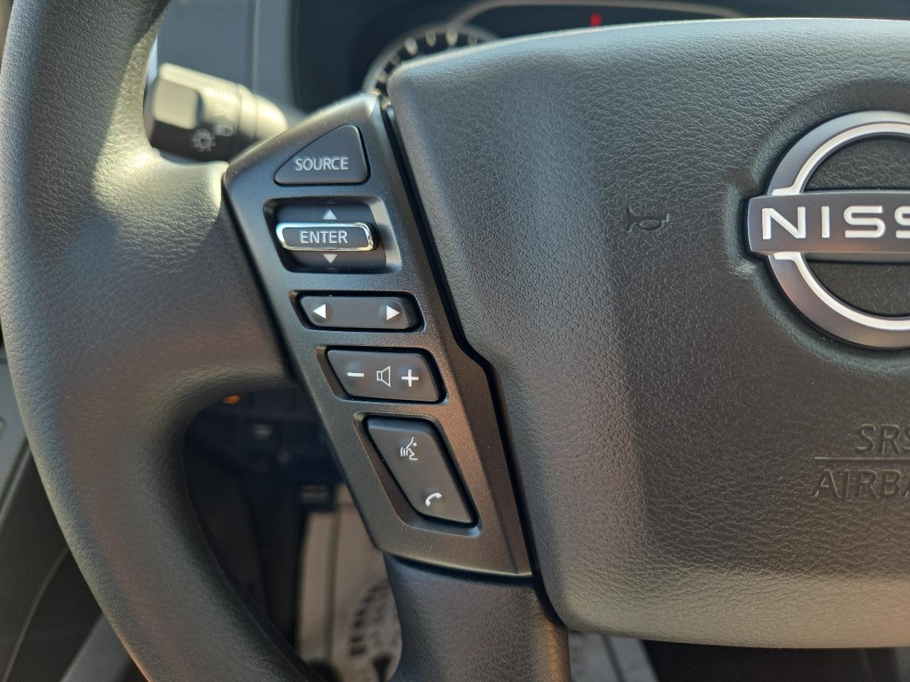 Nissan Frontier Crew Cab 4x4 SV 2026
