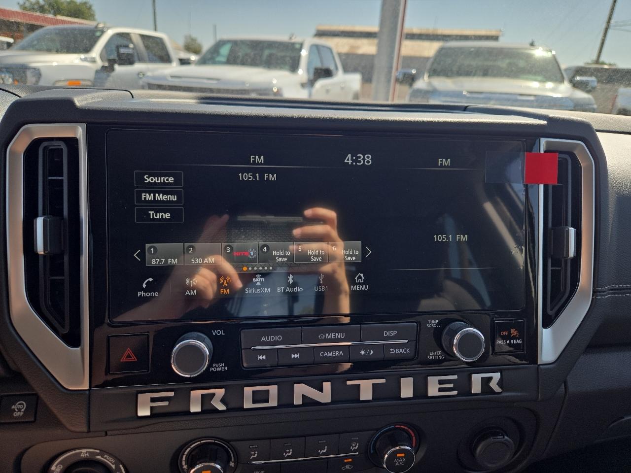 Nissan Frontier Crew Cab 4x4 SV 2026