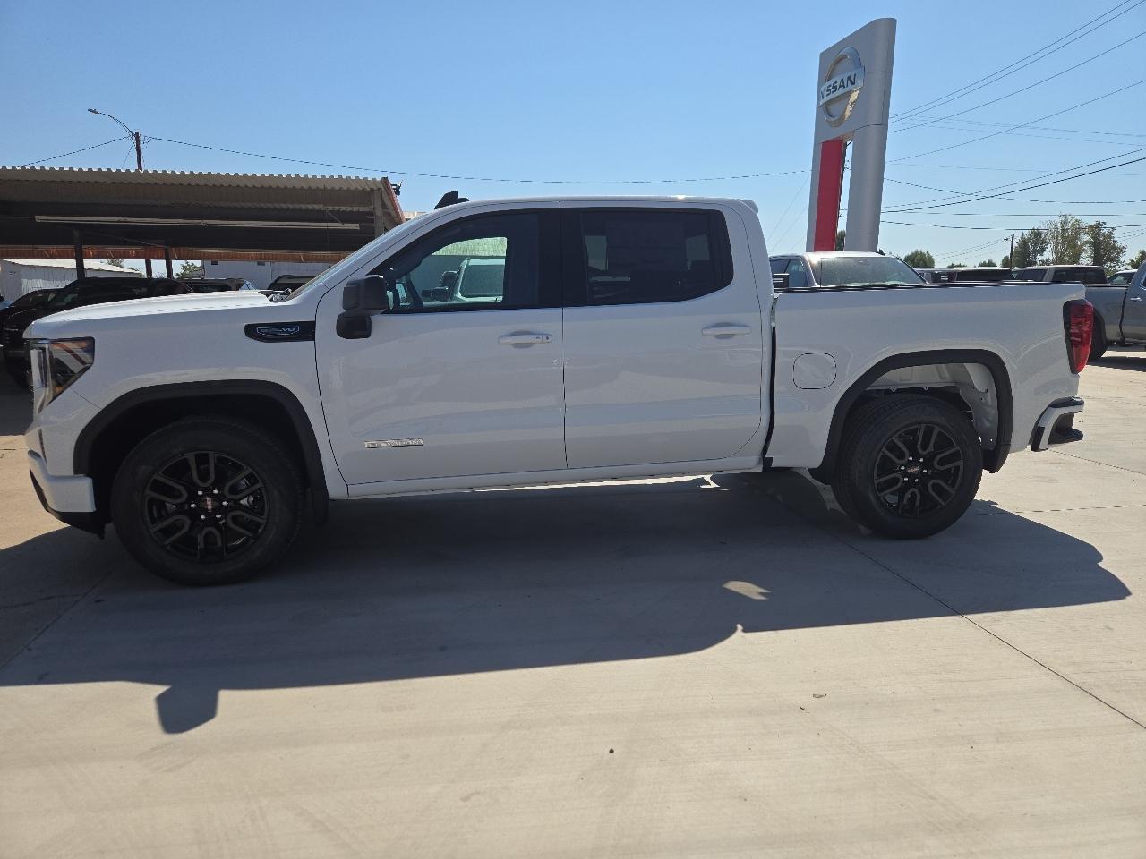 GMC Sierra 1500 2WD Crew Cab 147" Elevation 2026