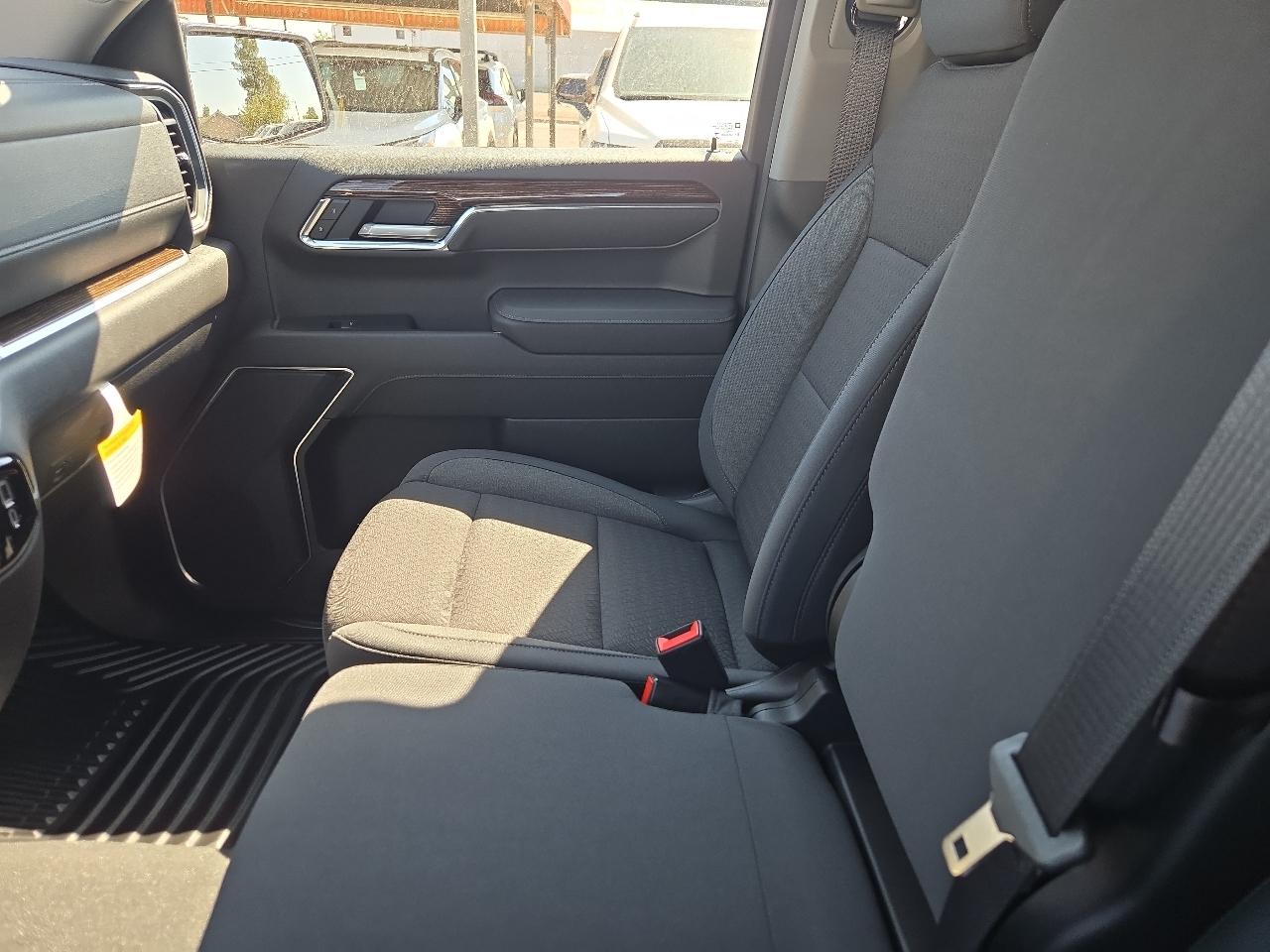 GMC Sierra 1500 2WD Crew Cab 147" Elevation 2026