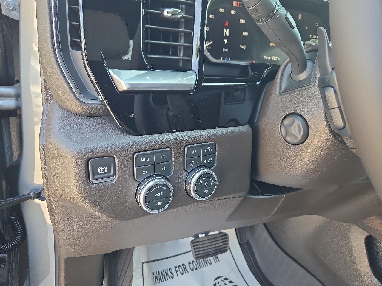 GMC Sierra 1500 4WD Crew Cab 147" SLT 2026