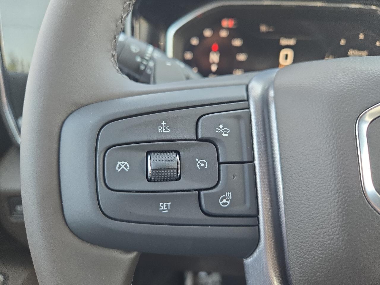 GMC Sierra 1500 4WD Crew Cab 147" SLT 2026