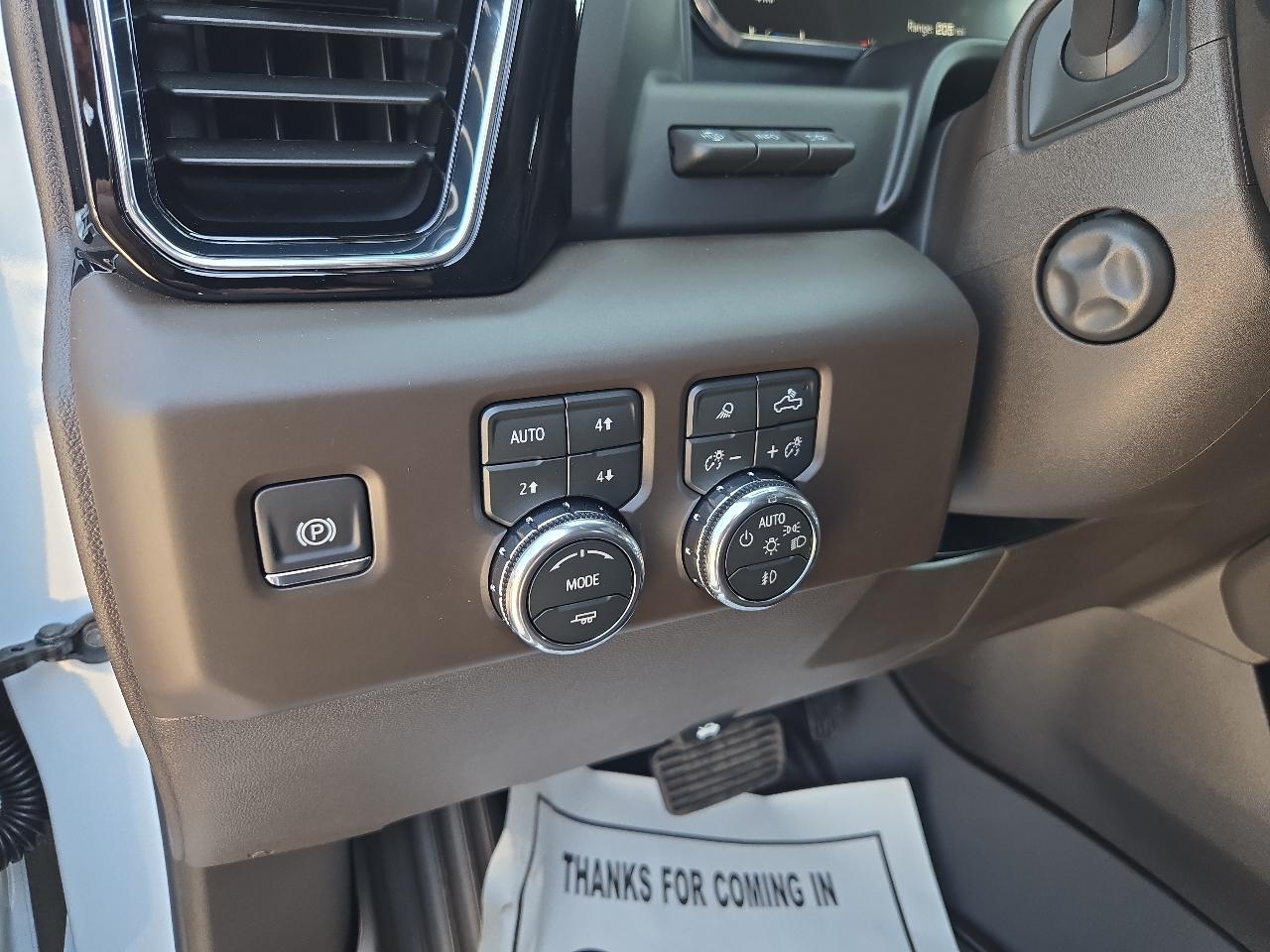 GMC Sierra 1500 4WD Crew Cab 147" Denali 2026