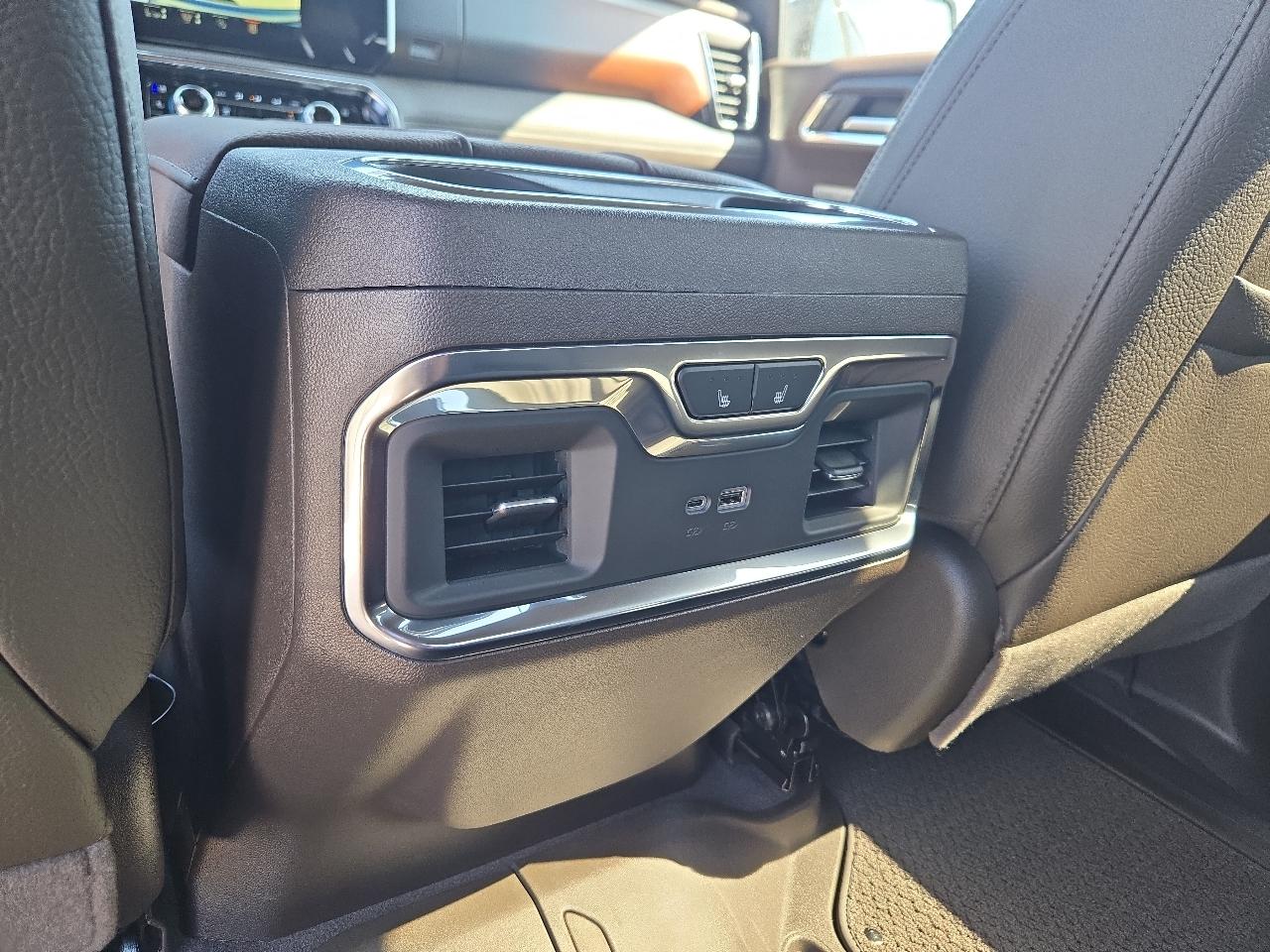 GMC Sierra 1500 4WD Crew Cab 147" Denali 2026