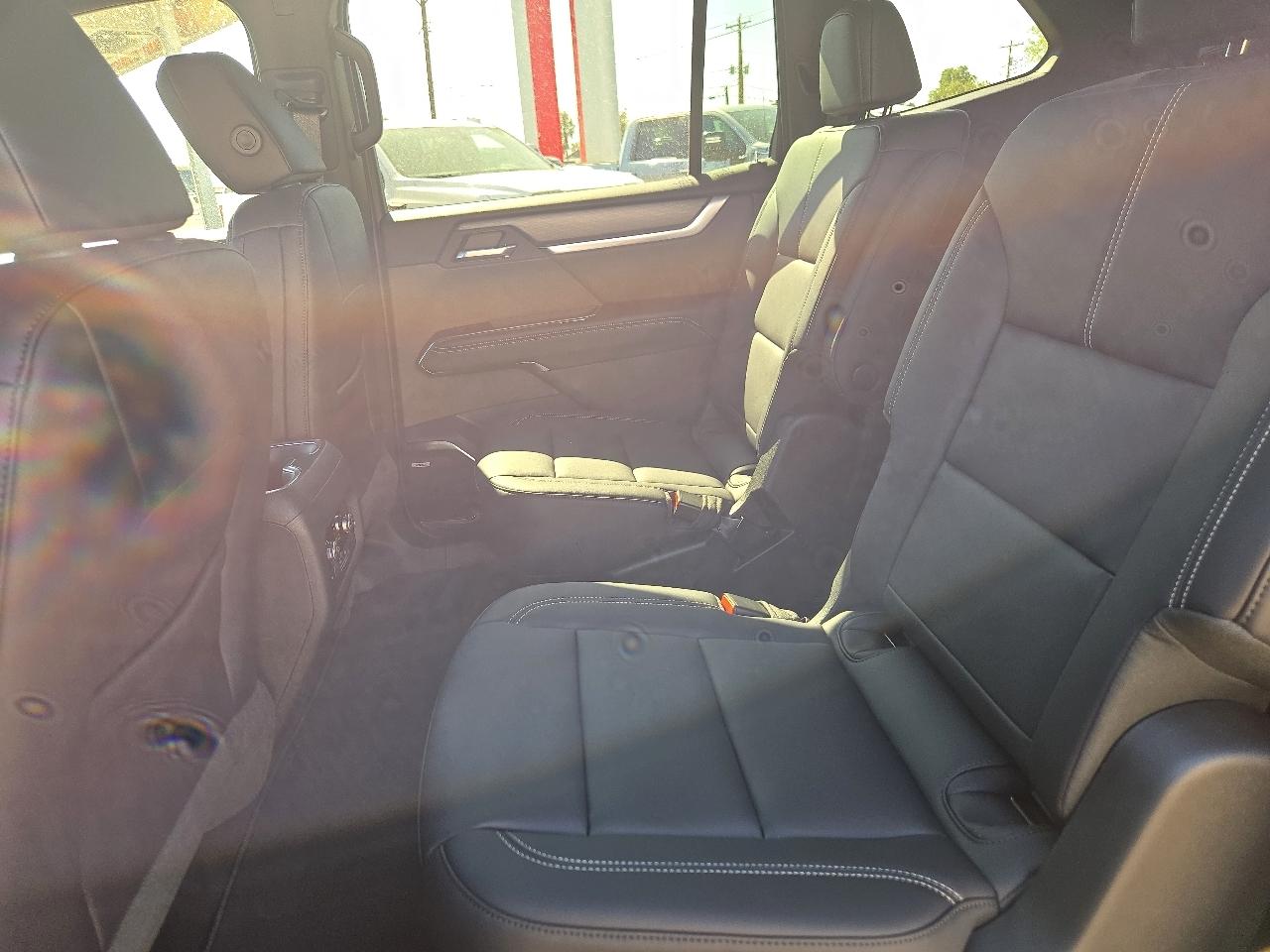 GMC Acadia FWD 4dr Elevation 2027