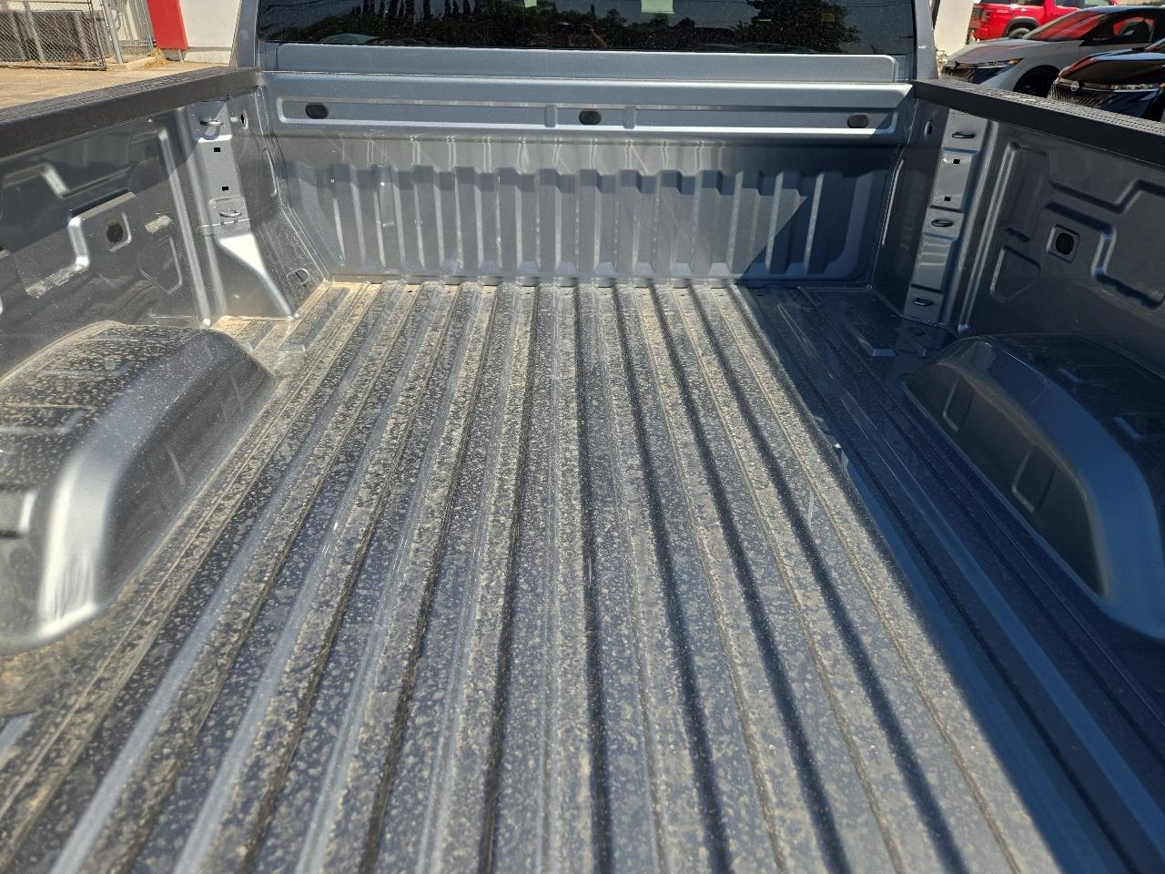 GMC Sierra 2500HD 4WD Crew Cab 159" Pro 2026