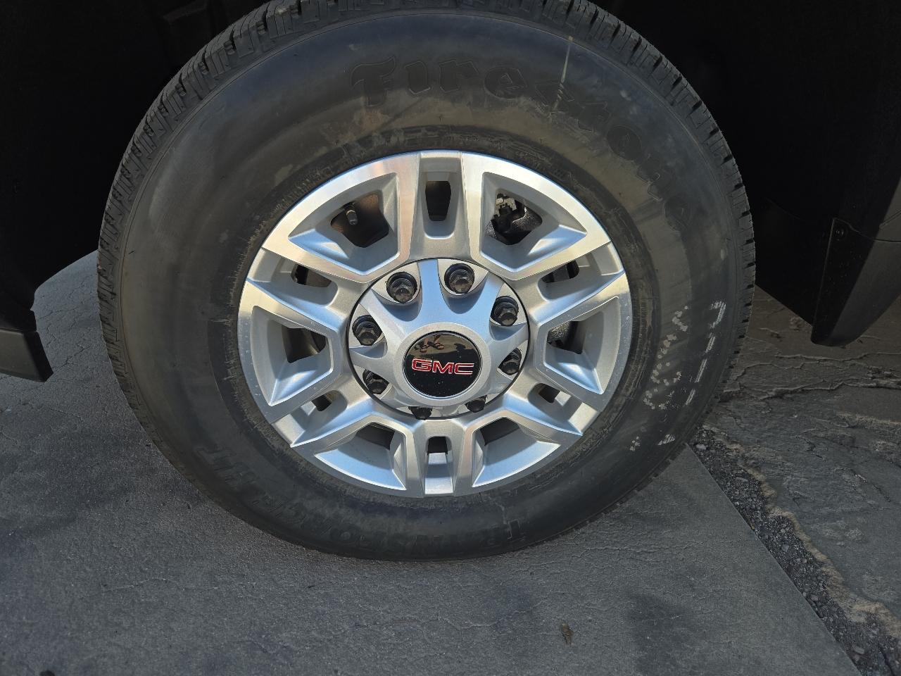GMC Sierra 2500HD 4WD Crew Cab 159" Pro 2026