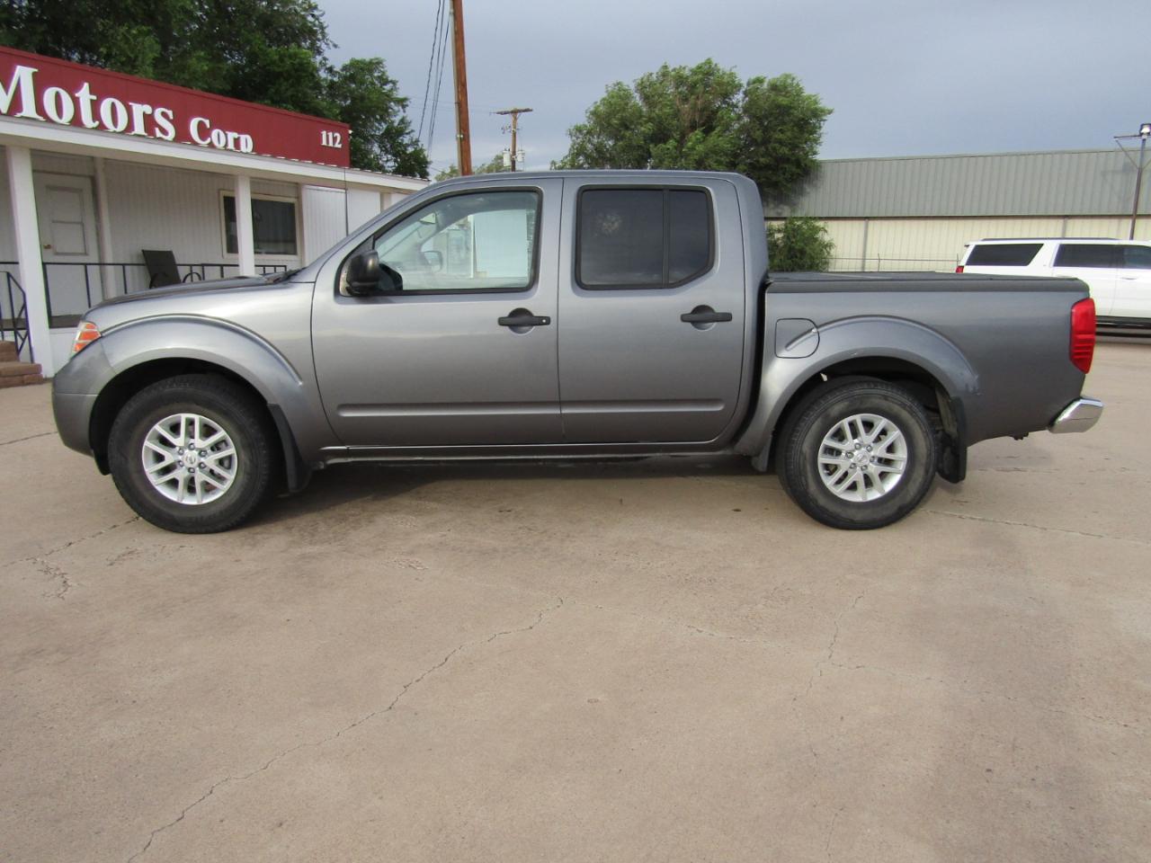 Nissan Frontier Crew Cab 4x2 SV V6 Auto 2018