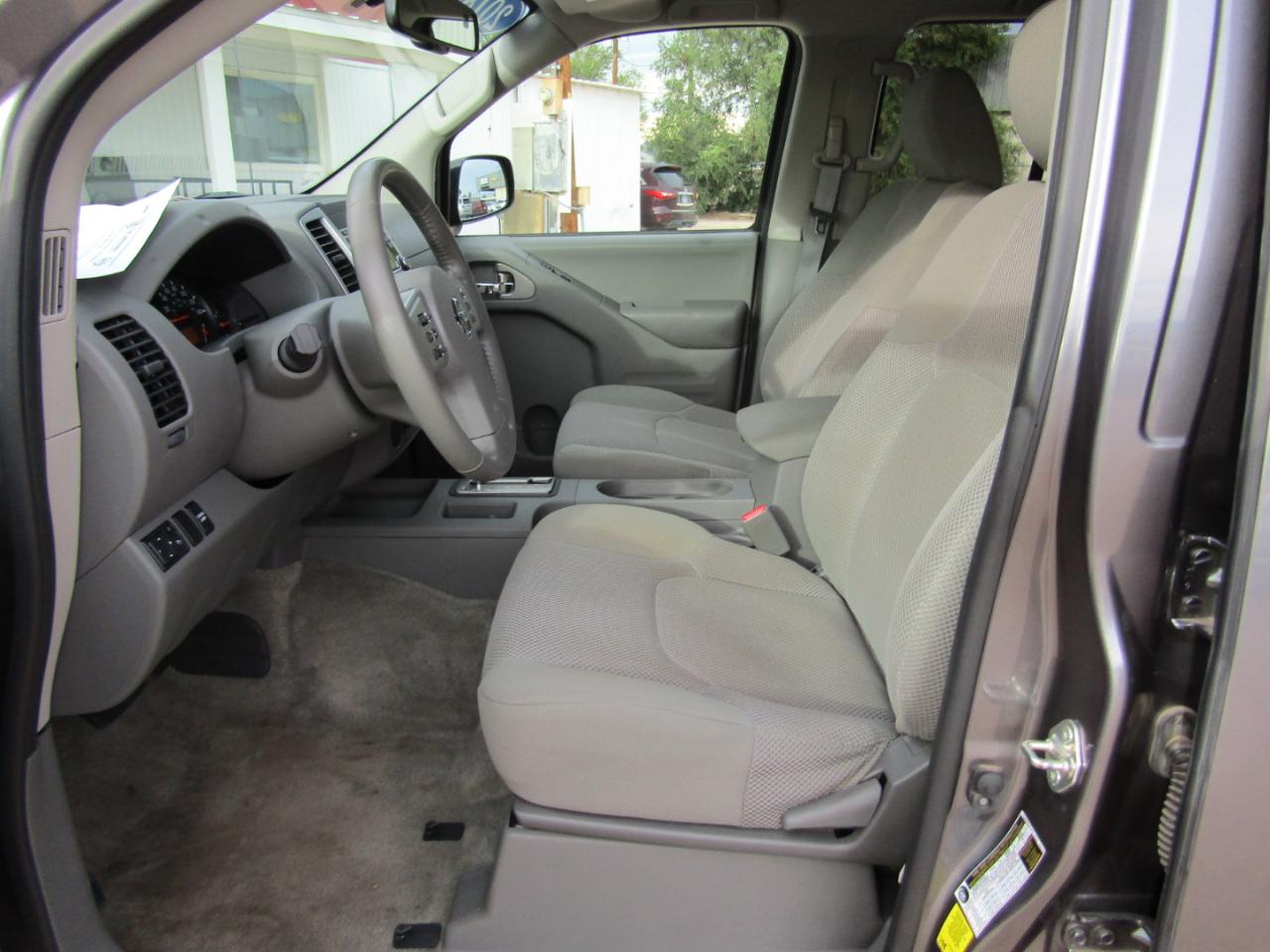 Nissan Frontier Crew Cab 4x2 SV V6 Auto 2018