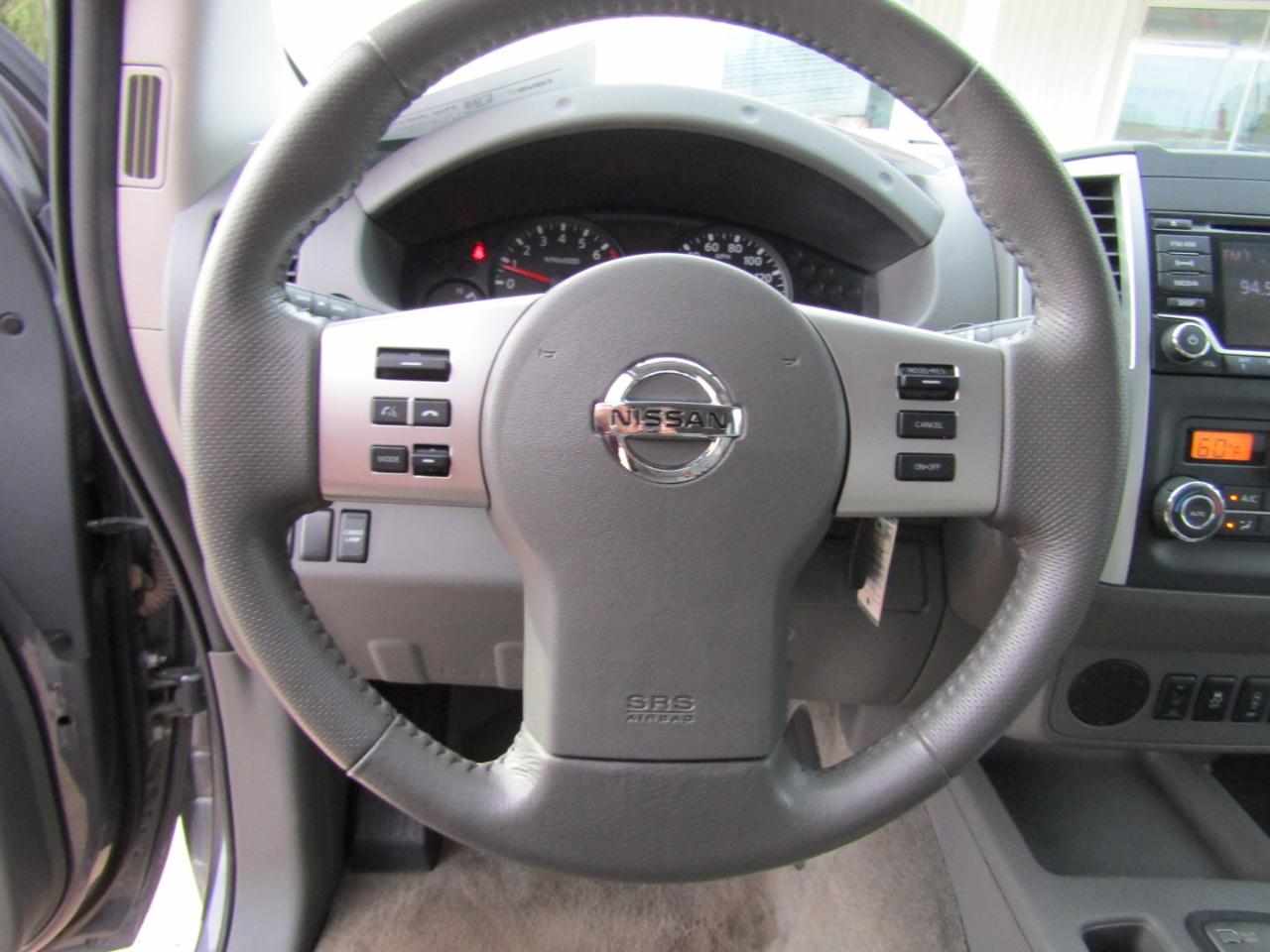 Nissan Frontier Crew Cab 4x2 SV V6 Auto 2018