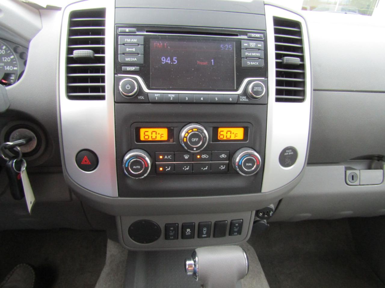 Nissan Frontier Crew Cab 4x2 SV V6 Auto 2018