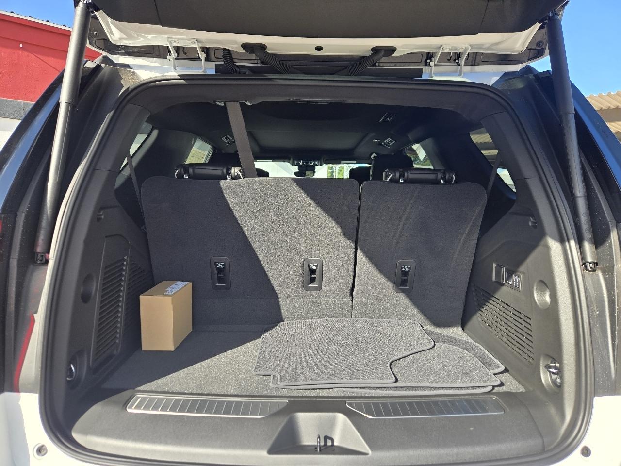 GMC Yukon 4WD 4dr AT4 Ultimate 2026