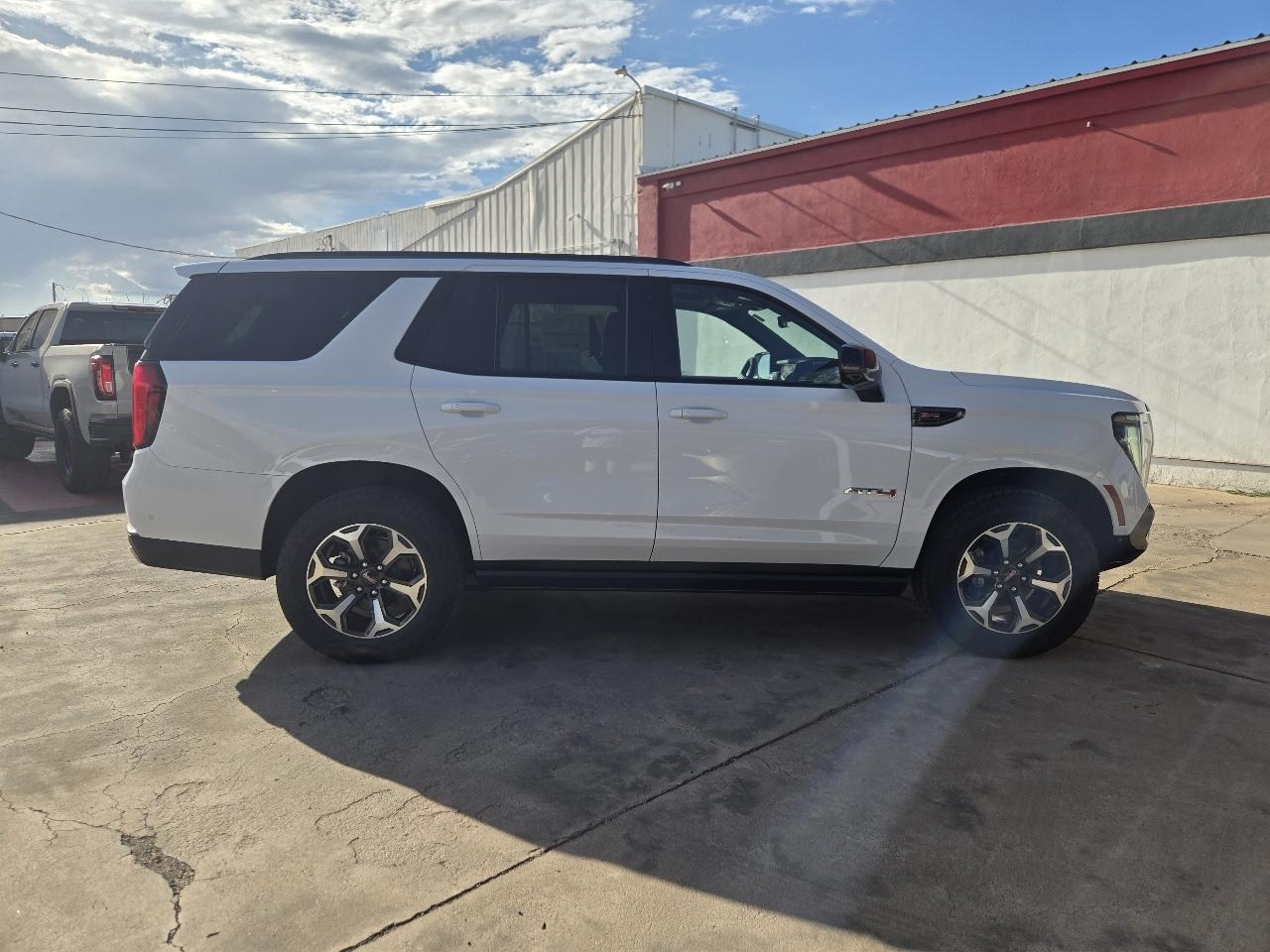 GMC Yukon 4WD 4dr AT4 Ultimate 2026