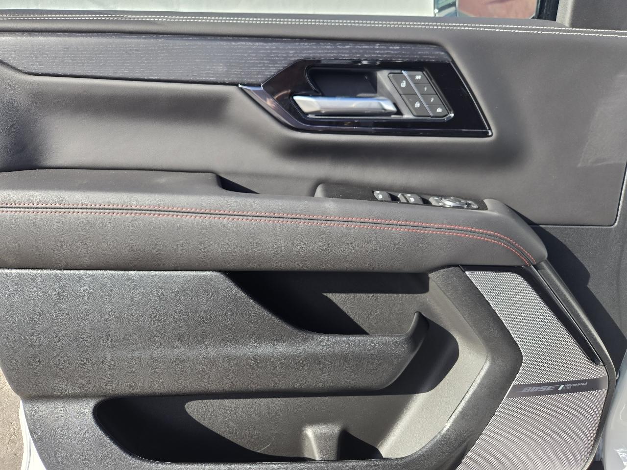 GMC Yukon 4WD 4dr AT4 Ultimate 2026