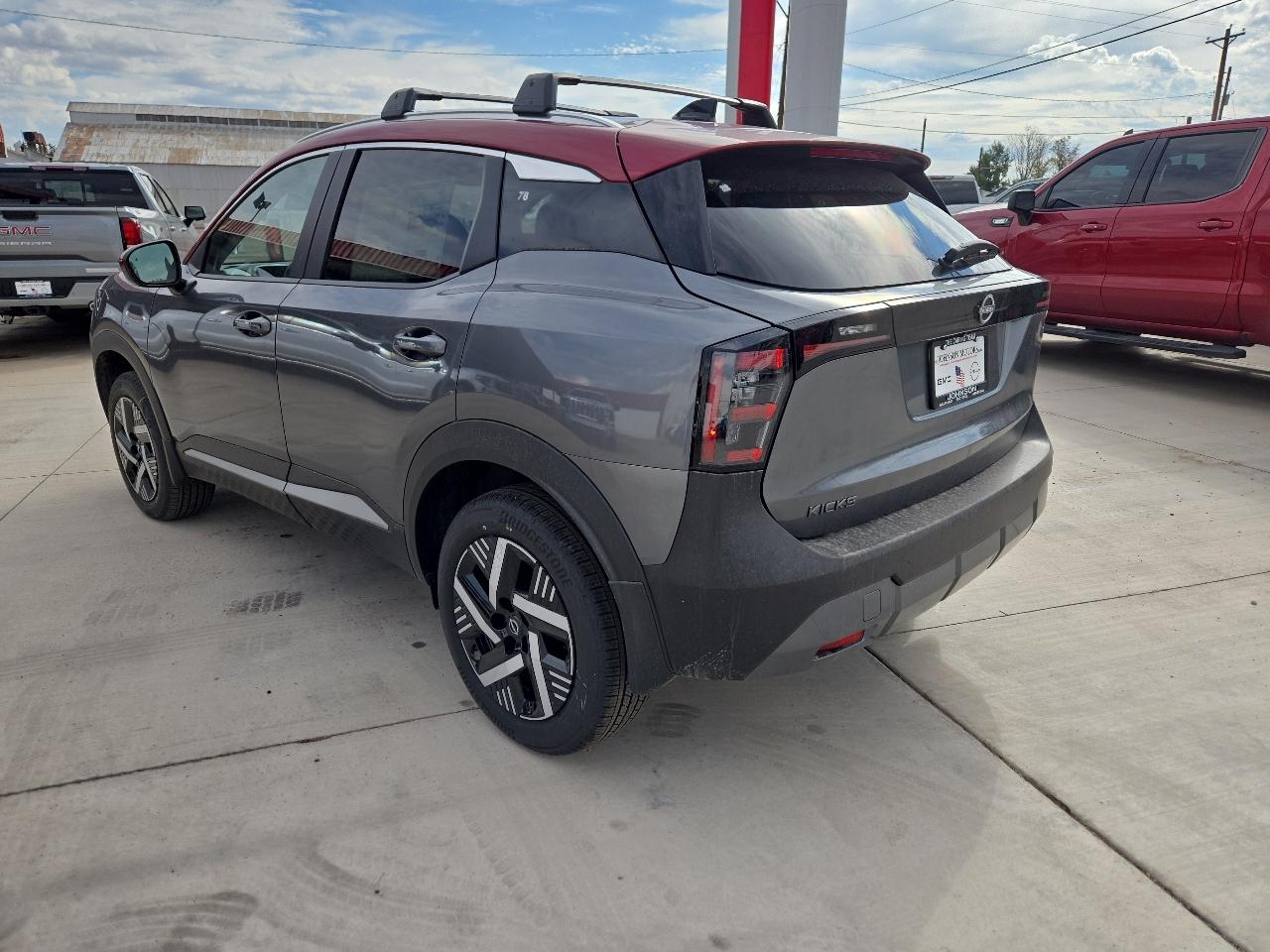 Nissan Kicks SV FWD 2027